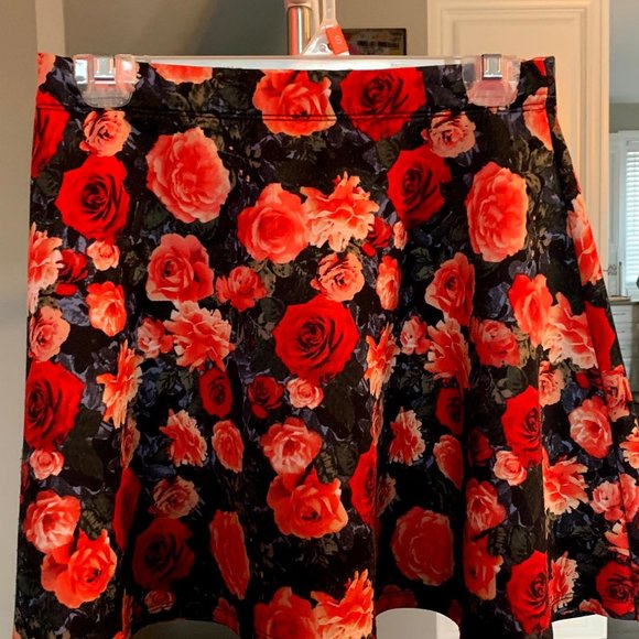 Mini skirt - Picture 1 of 1
